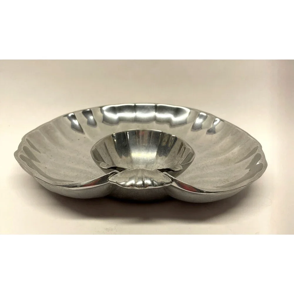 Vintage RWP WILTON Armetale Shell Hors d'oeuvres/Chip and Dip 2 pcs. 356904-USA